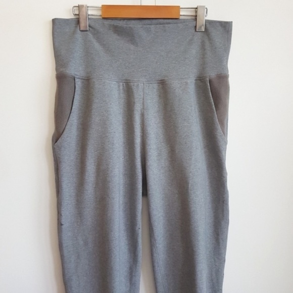 🍋 Lululemon Grey Joggers pants 25” - Picture 1 of 6